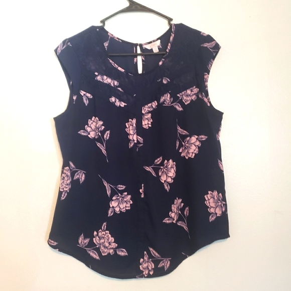 Candie's Tops - Candies Navy Pink Floral Cap Sleeve Top Lace
